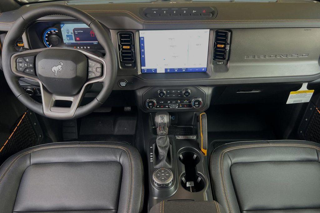 new 2024 Ford Bronco car, priced at $49,692
