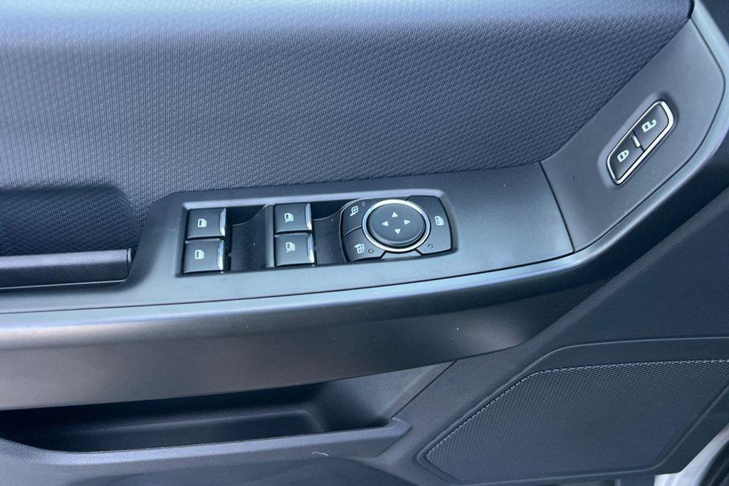new 2025 Ford F-150 car, priced at $48,962