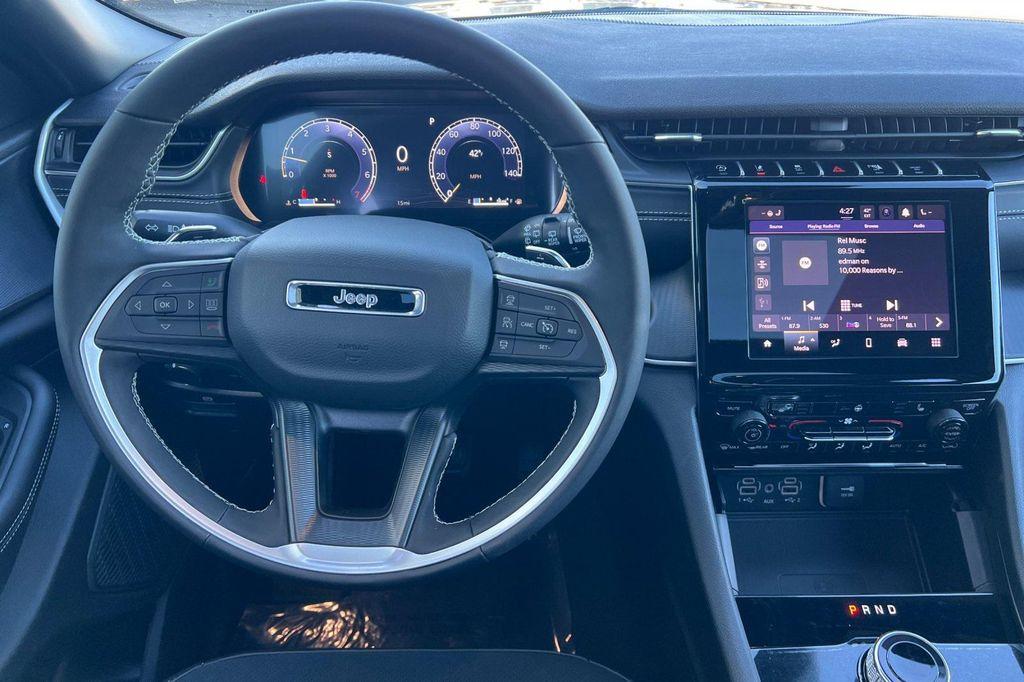 new 2025 Jeep Grand Cherokee car, priced at $43,308