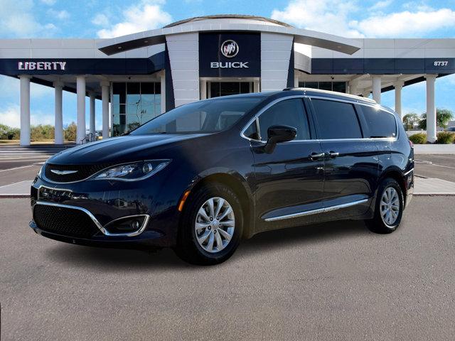 used 2017 Chrysler Pacifica car, priced at $16,827