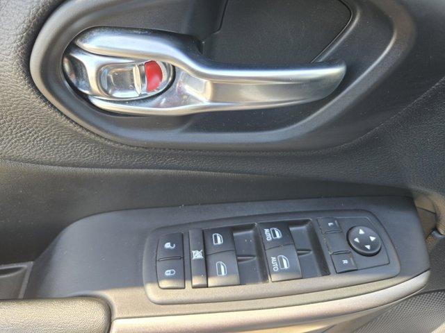 used 2019 Jeep Cherokee car, priced at $15,136