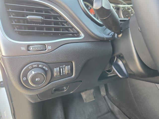 used 2019 Jeep Cherokee car, priced at $15,136
