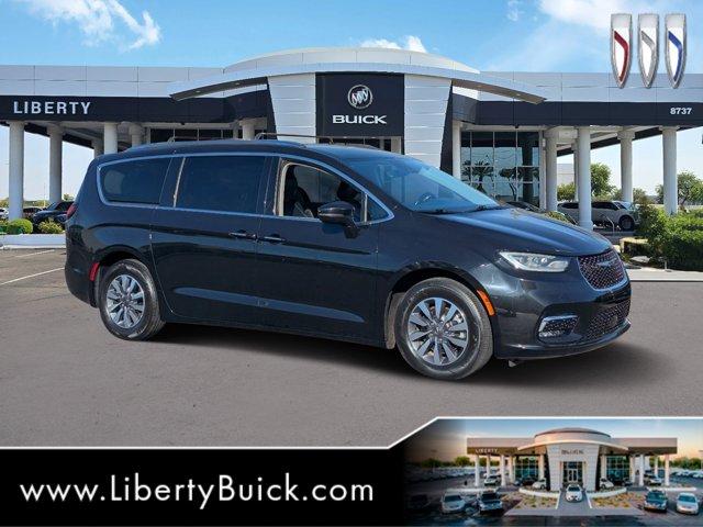 used 2021 Chrysler Pacifica car, priced at $27,995