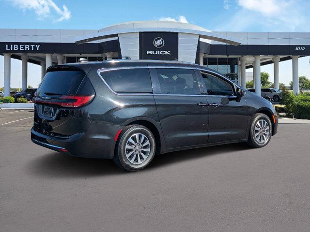 used 2021 Chrysler Pacifica car, priced at $27,995