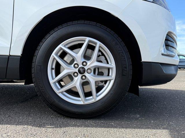 used 2024 Ford Edge car, priced at $26,995