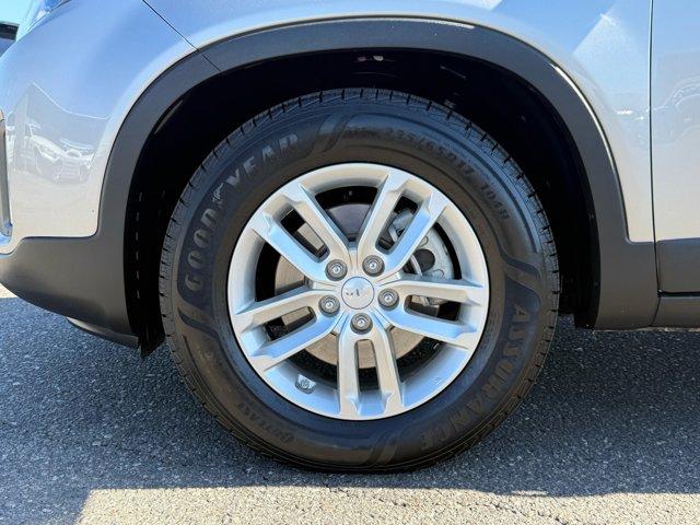 used 2014 Kia Sorento car, priced at $9,495