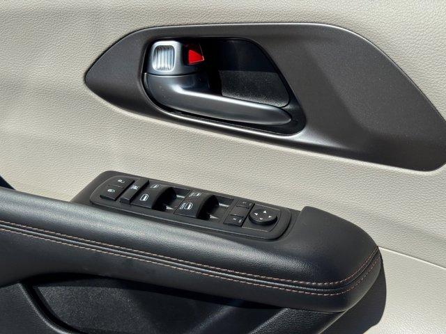 used 2020 Chrysler Pacifica car, priced at $28,995
