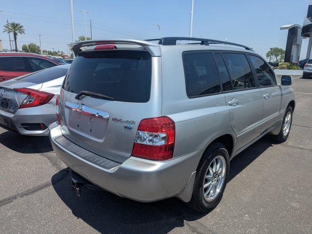 used 2006 Toyota Highlander Hybrid car