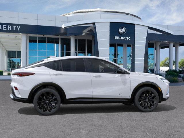 new 2025 Buick Envista car, priced at $28,370