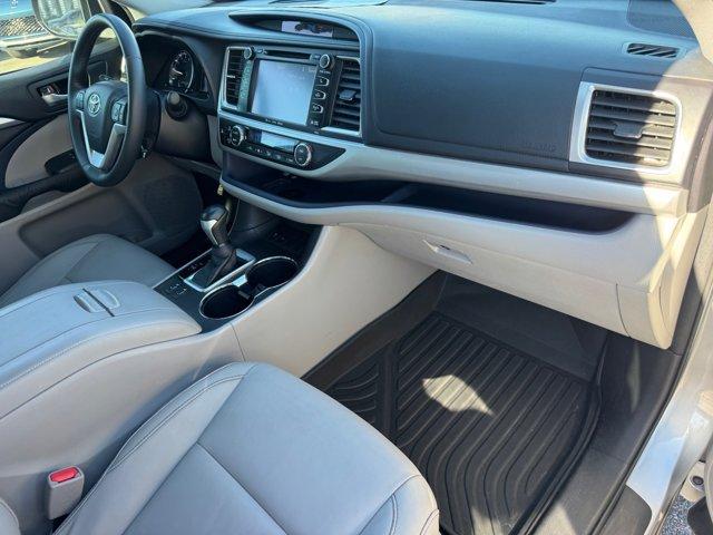 used 2016 Toyota Highlander car, priced at $19,717
