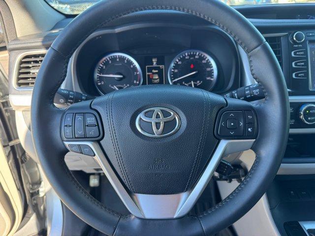 used 2016 Toyota Highlander car, priced at $19,717
