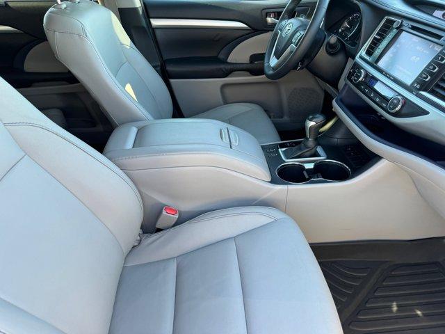 used 2016 Toyota Highlander car, priced at $19,717