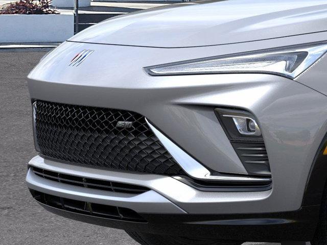 new 2025 Buick Envista car, priced at $26,865