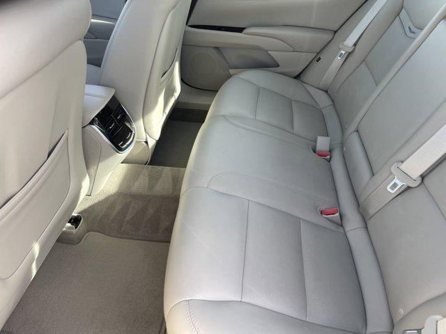 used 2013 Cadillac XTS car