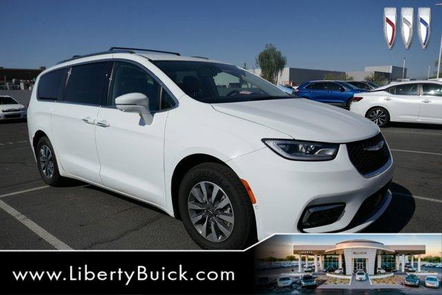 used 2021 Chrysler Pacifica car, priced at $24,358