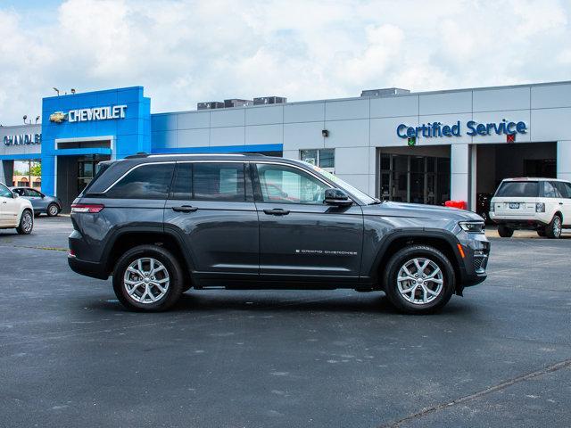 used 2024 Jeep Grand Cherokee car, priced at $39,900
