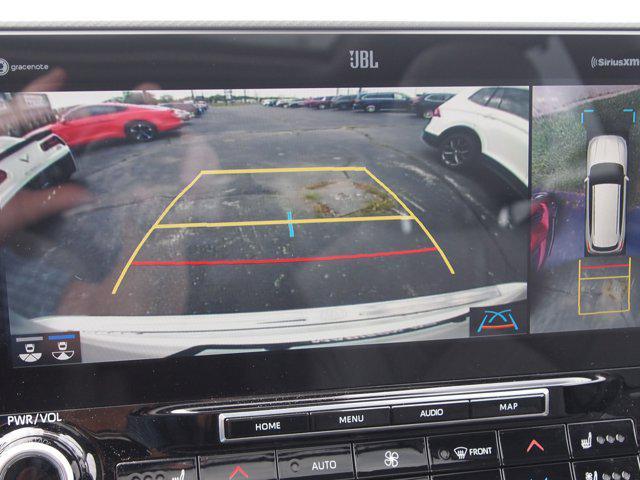 used 2022 Toyota Highlander Hybrid car, priced at $35,328
