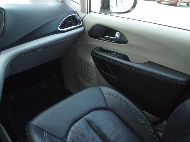 used 2024 Chrysler Pacifica car, priced at $29,999