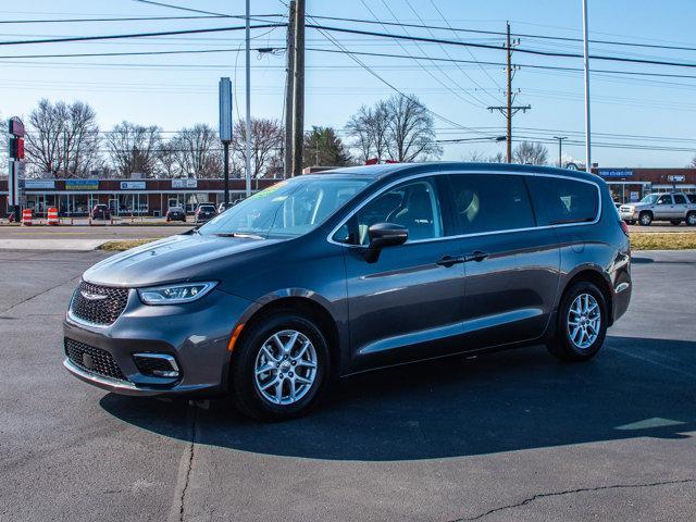 used 2023 Chrysler Pacifica car, priced at $25,502