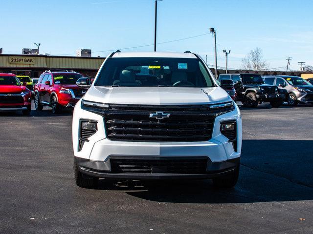 new 2025 Chevrolet Traverse car