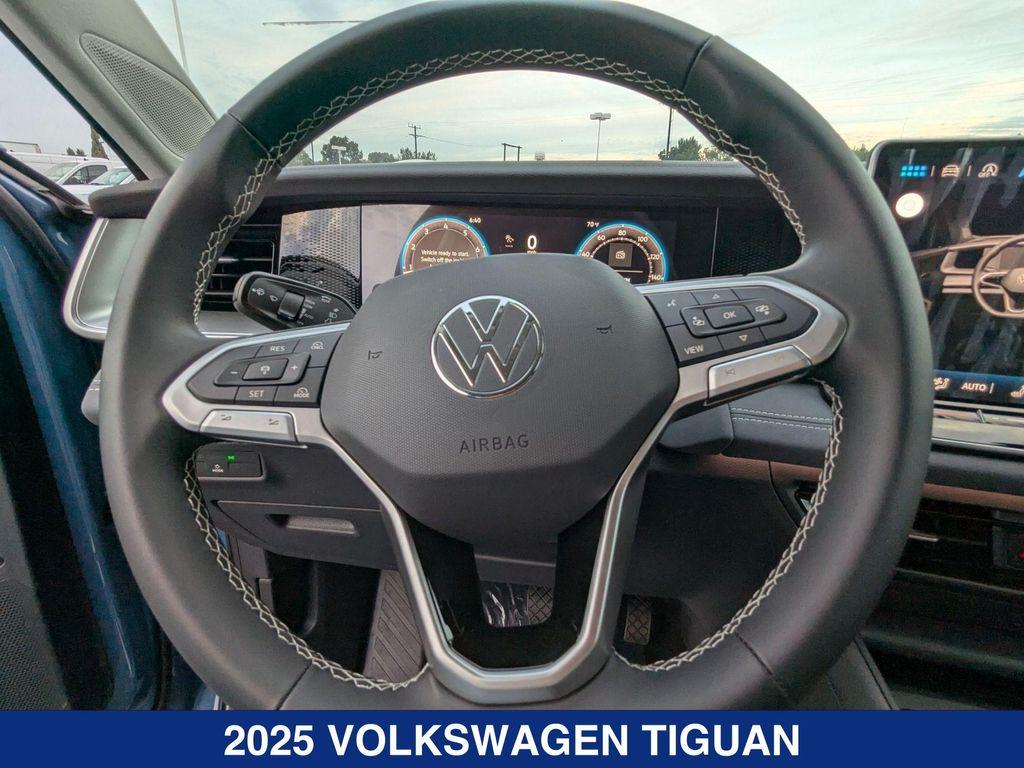 new 2025 Volkswagen Tiguan car, priced at $35,637