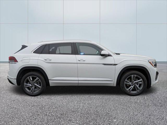 new 2024 Volkswagen Atlas car, priced at $52,221