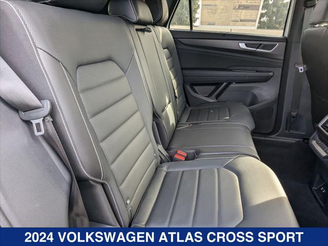 new 2024 Volkswagen Atlas car, priced at $52,221