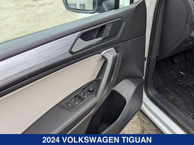 new 2024 Volkswagen Tiguan car, priced at $31,333