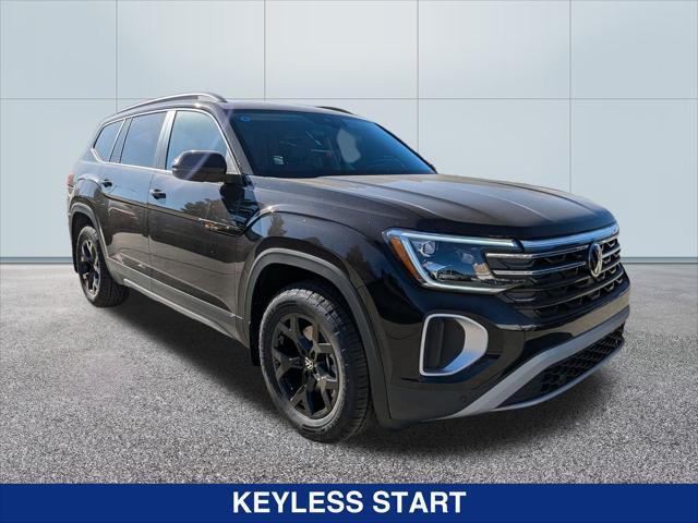 new 2025 Volkswagen Atlas car, priced at $49,586