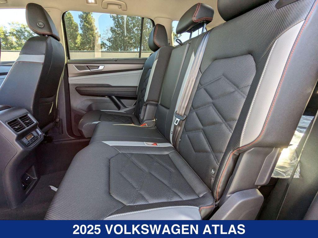 new 2025 Volkswagen Atlas car, priced at $49,586