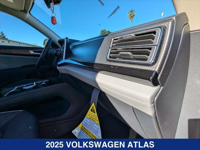 new 2025 Volkswagen Atlas car, priced at $49,586