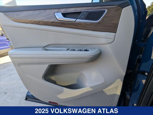new 2025 Volkswagen Atlas car, priced at $41,579