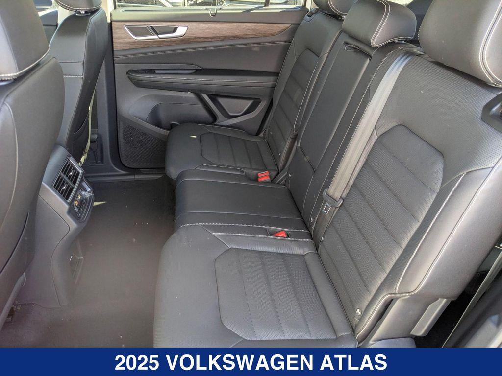 new 2025 Volkswagen Atlas car, priced at $51,183