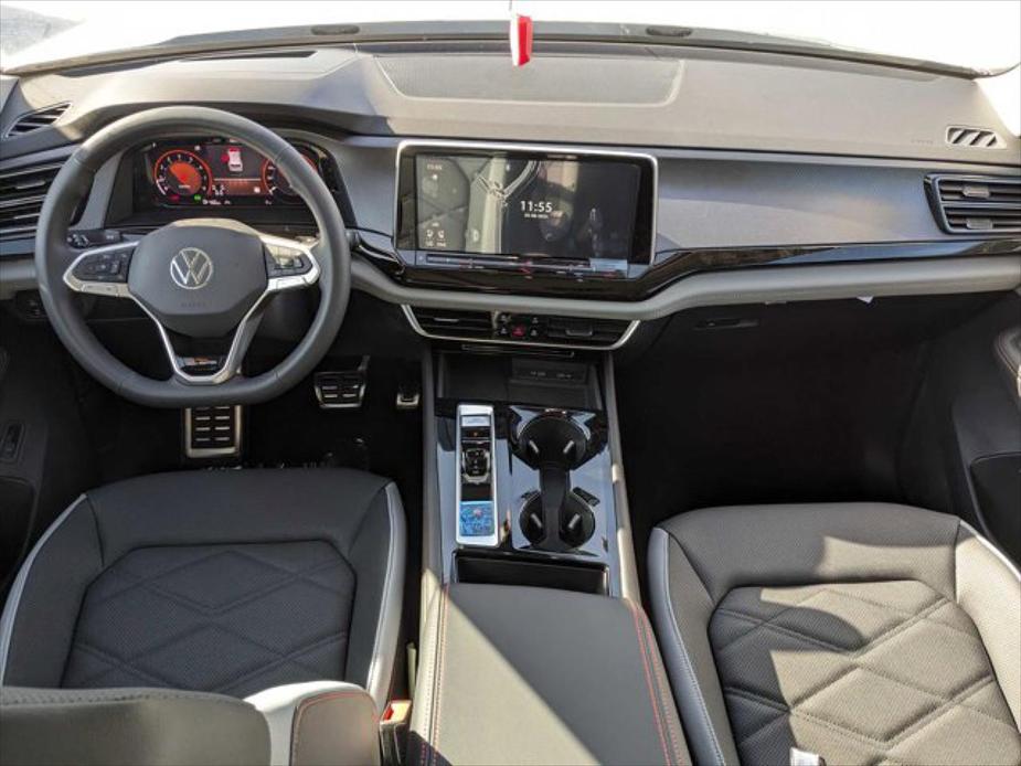 new 2024 Volkswagen Atlas car, priced at $55,772