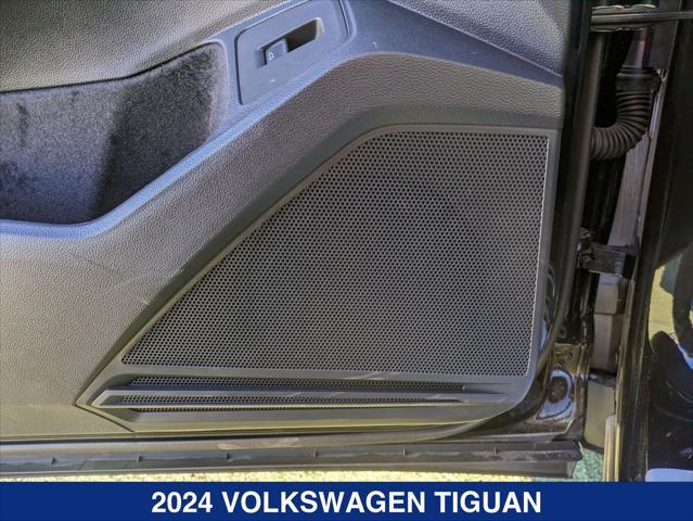 new 2024 Volkswagen Tiguan car, priced at $35,046