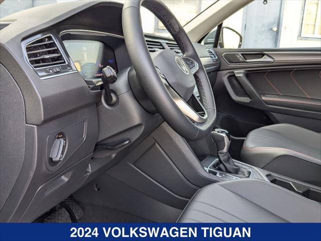 new 2024 Volkswagen Tiguan car, priced at $33,736