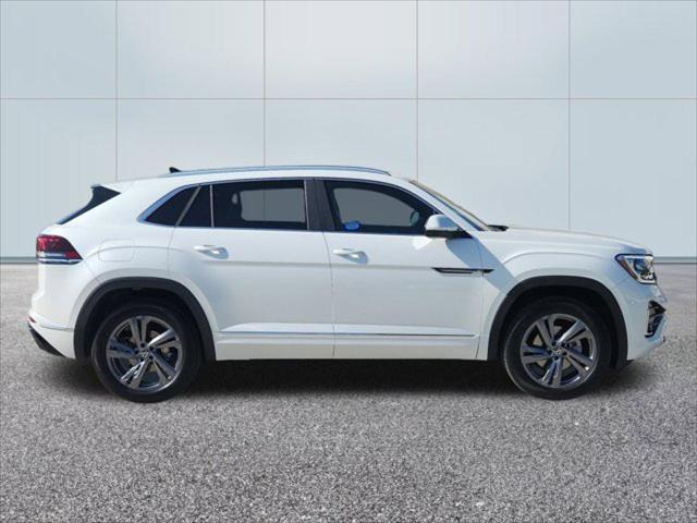 new 2024 Volkswagen Atlas Cross Sport car, priced at $52,116