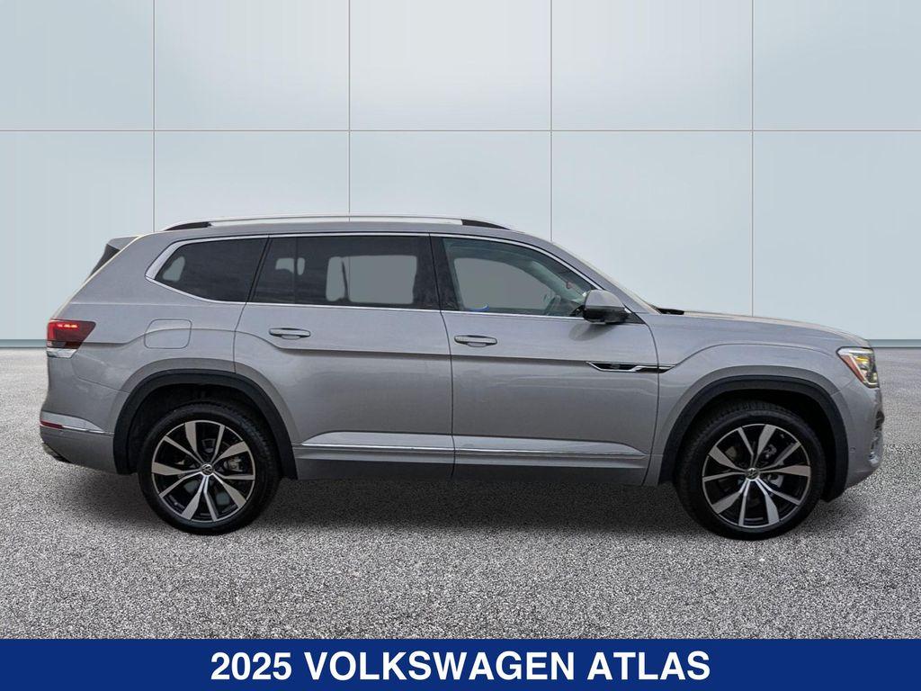 new 2025 Volkswagen Atlas car, priced at $57,234