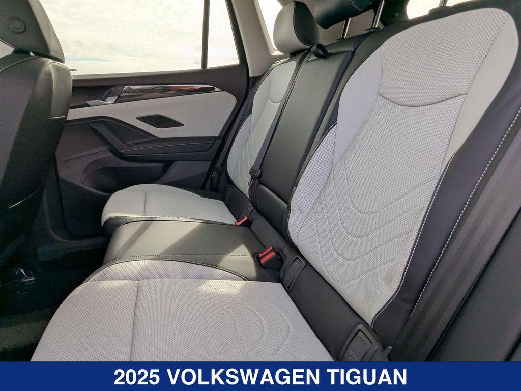new 2025 Volkswagen Tiguan car, priced at $37,871