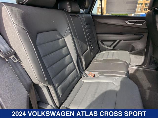 new 2024 Volkswagen Atlas car, priced at $52,238