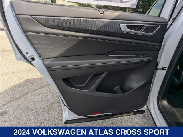 new 2024 Volkswagen Atlas car, priced at $52,238