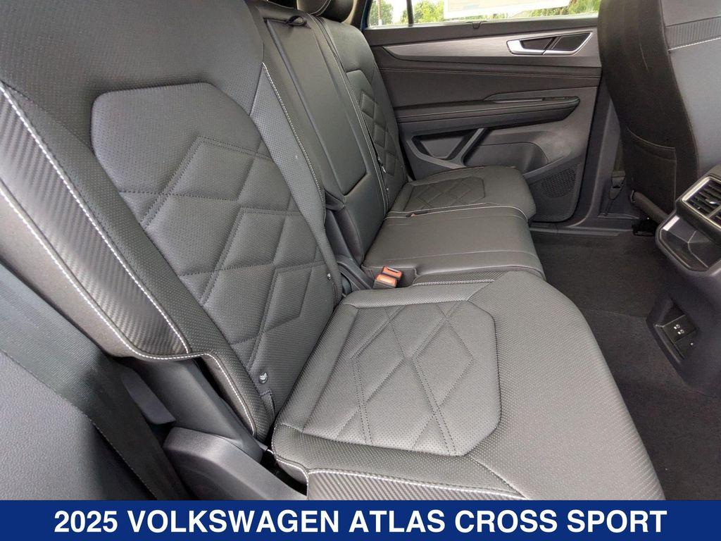 new 2025 Volkswagen Atlas car, priced at $45,951