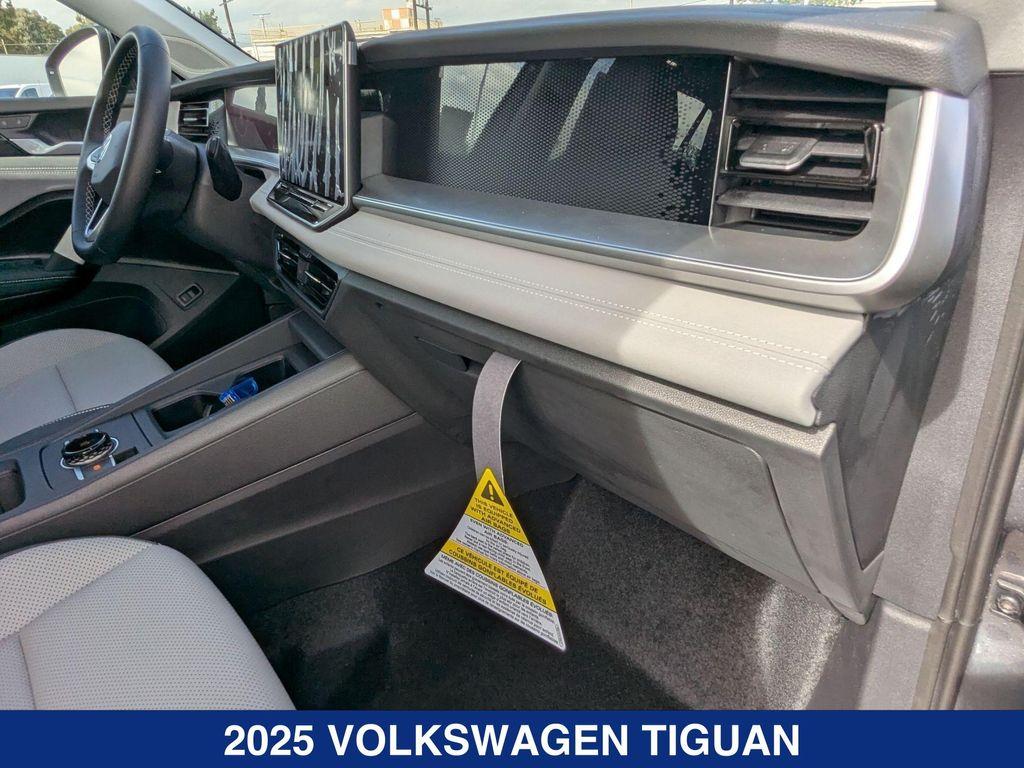 new 2025 Volkswagen Tiguan car, priced at $37,882