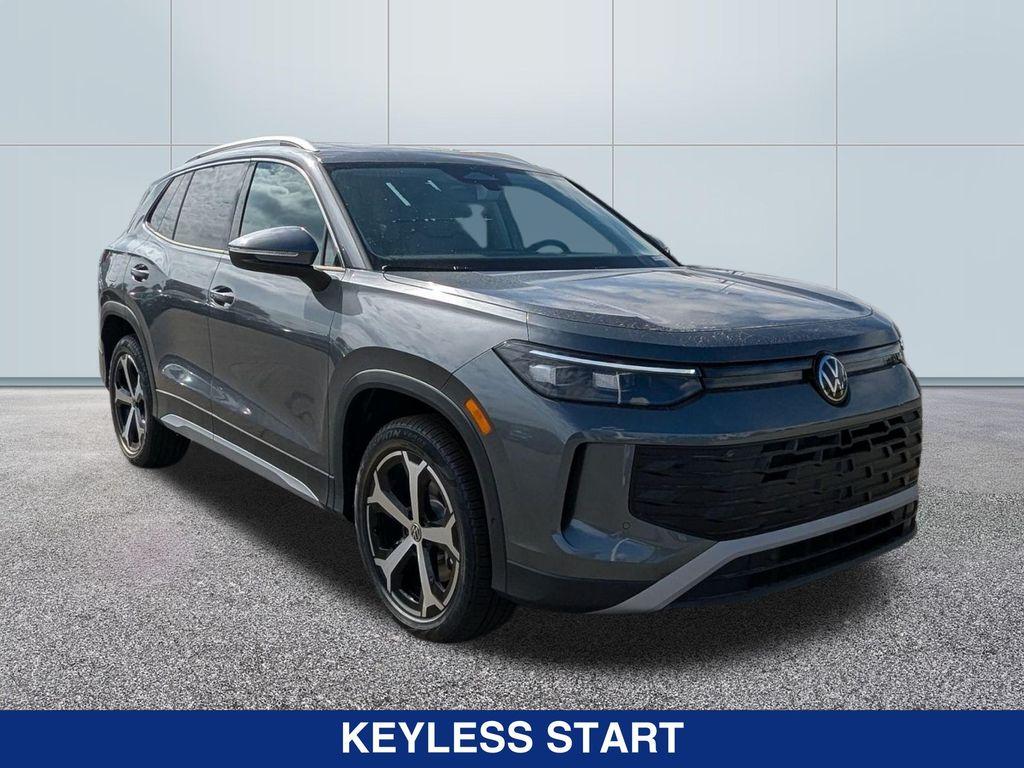 new 2025 Volkswagen Tiguan car, priced at $37,882