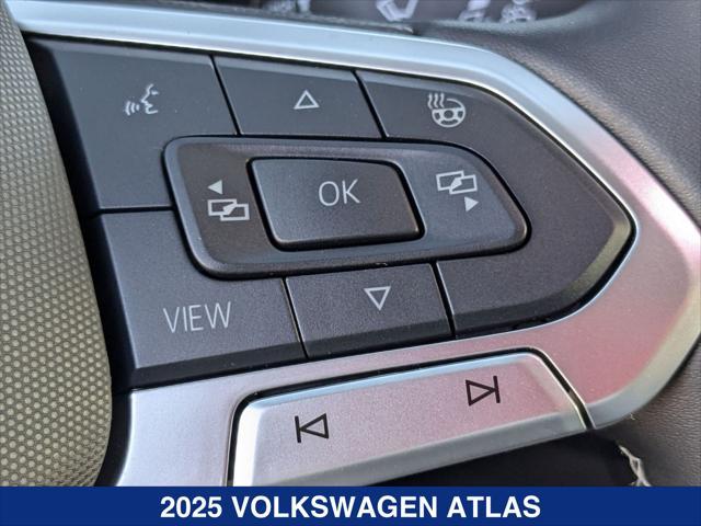 new 2025 Volkswagen Atlas car, priced at $46,686