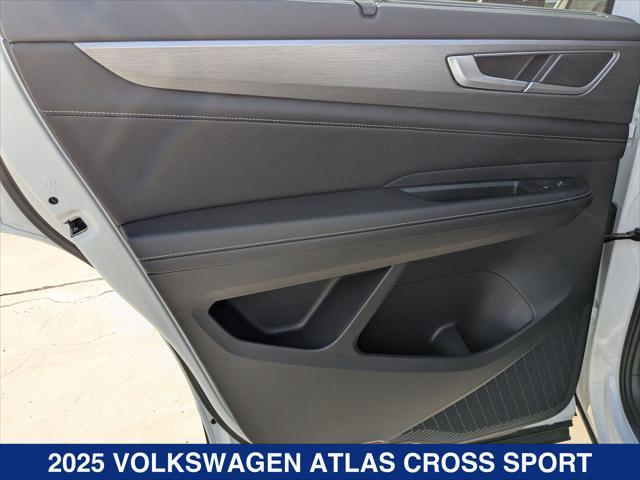 new 2025 Volkswagen Atlas car, priced at $45,551