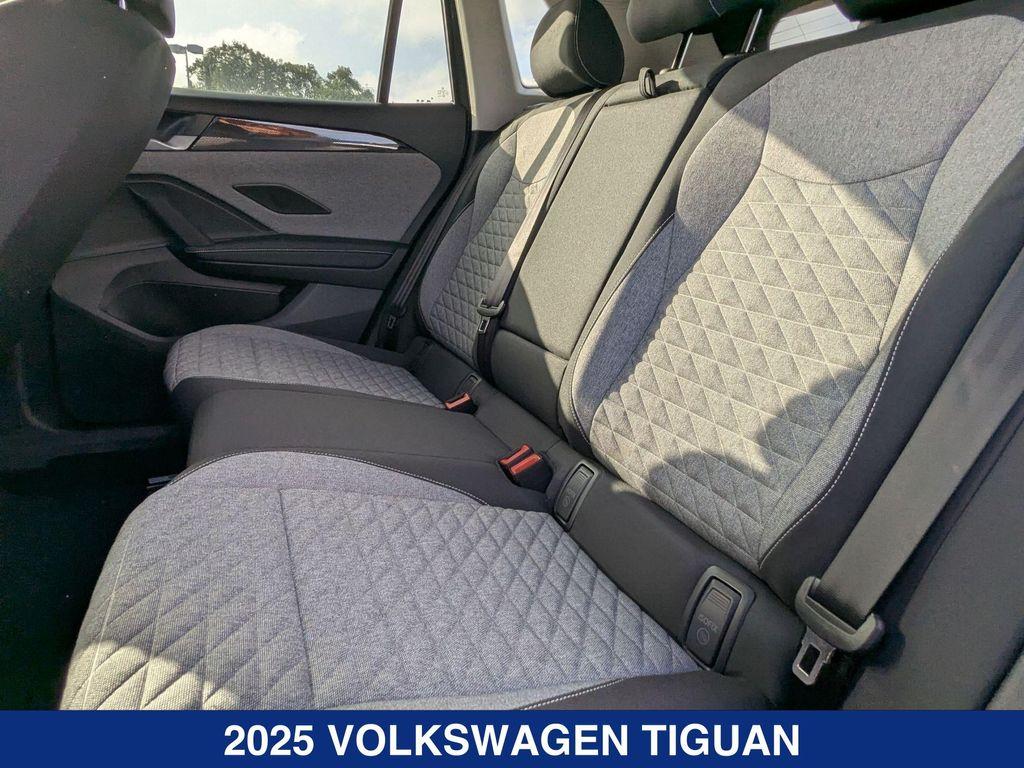 new 2025 Volkswagen Tiguan car, priced at $32,578