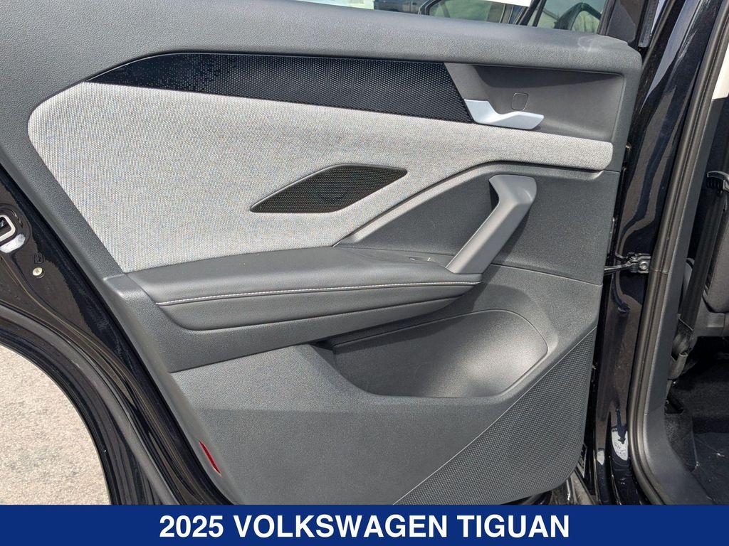 new 2025 Volkswagen Tiguan car, priced at $32,470