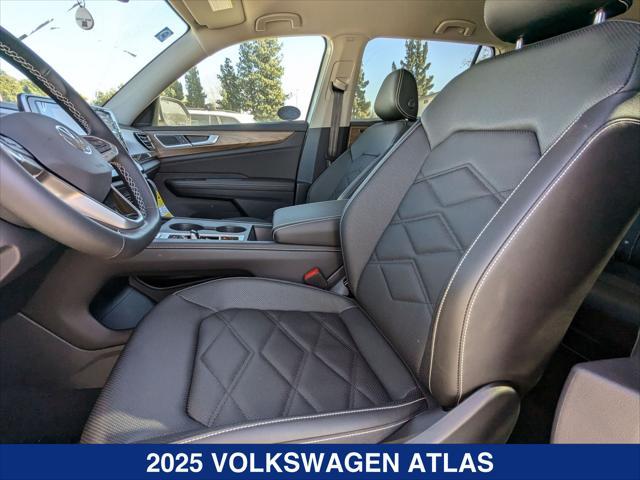 new 2025 Volkswagen Atlas car, priced at $40,326