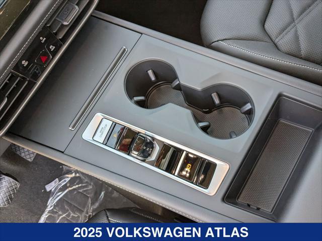 new 2025 Volkswagen Atlas car, priced at $40,499